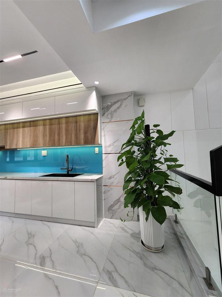 Nhà full nội thất 3 phòng ngủ dt 80m² đầy đủ công năng gần hương lộ 2 giá hơn 7 tỷ mới toanh nhà