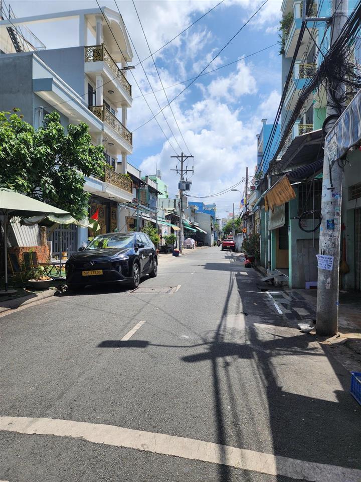 Giảm 250 triệu nhà dtsd 240m², 3pn có pn trệt, full nội thất, gần lê văn quới giá hơn 7 tỷ xíu