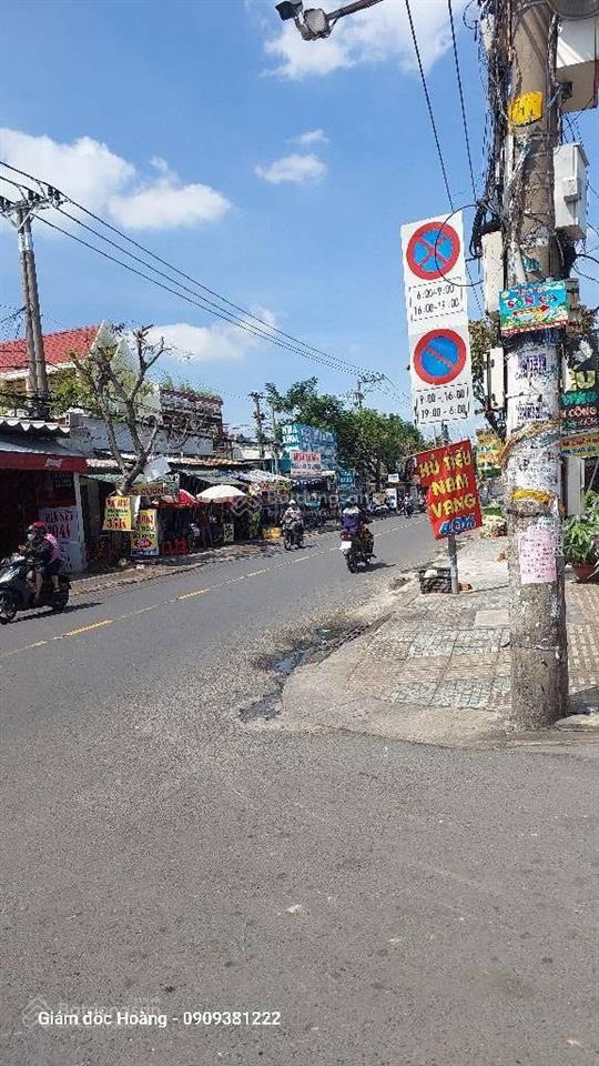 Đất 200m2 full thổ cư nhà cấp 4 tiện xây mới trục tỉnh lộ 10 giá chỉ 10,2 tỷ
