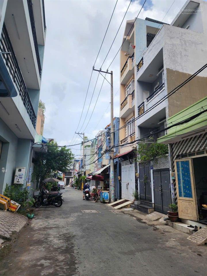 Hương lộ 2, 6,2 tỷ nhà 3pn có pn trệt ngang 5m dt 70m2 đường 6m sổ hồng riêng full nội thất