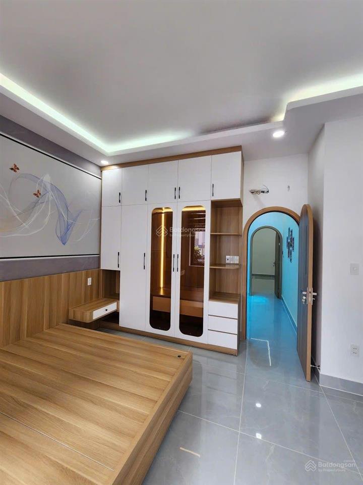 Hương lộ 2, 6,2 tỷ nhà 3pn có pn trệt ngang 5m dt 70m2 đường 6m sổ hồng riêng full nội thất