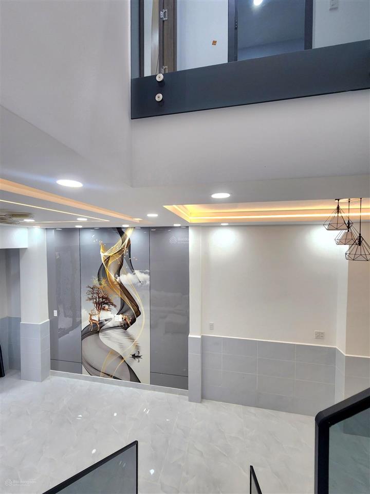 Bán nhà đường chiến lược sát tỉnh lộ 10 bình tân  3 phòng ngủ có phòng trệt dt 50m2 giá 5.3 tỷ