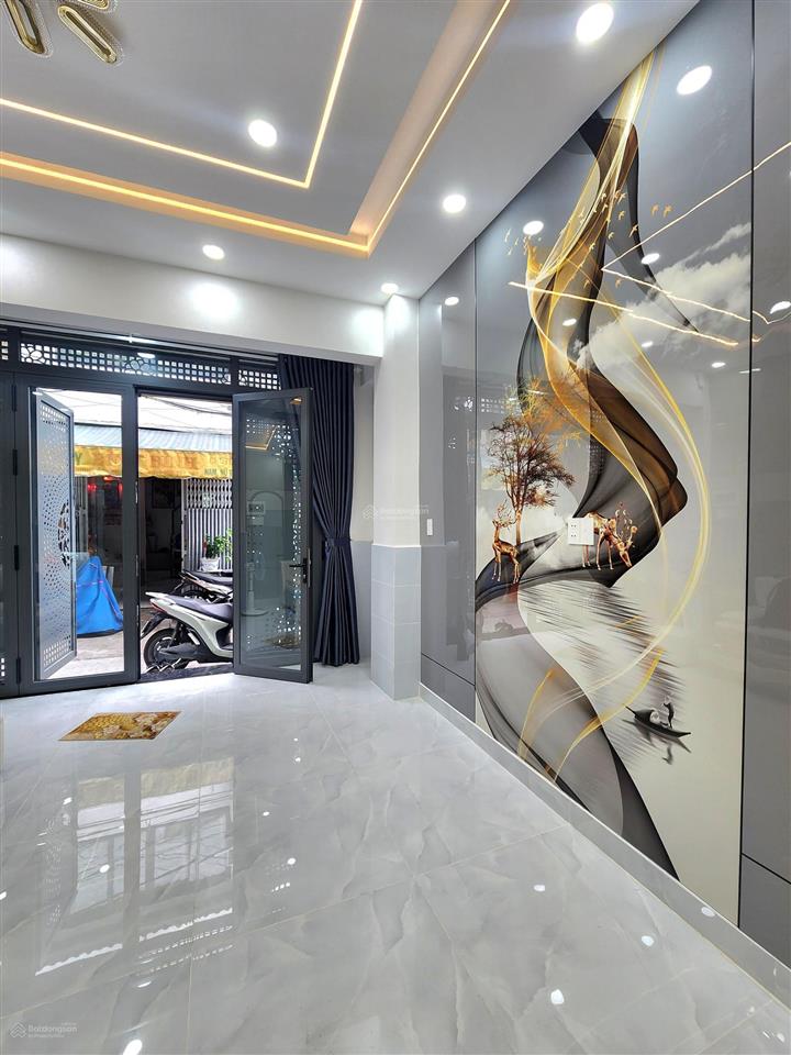 Bán nhà đường chiến lược sát tỉnh lộ 10 bình tân  3 phòng ngủ có phòng trệt dt 50m2 giá 5.3 tỷ