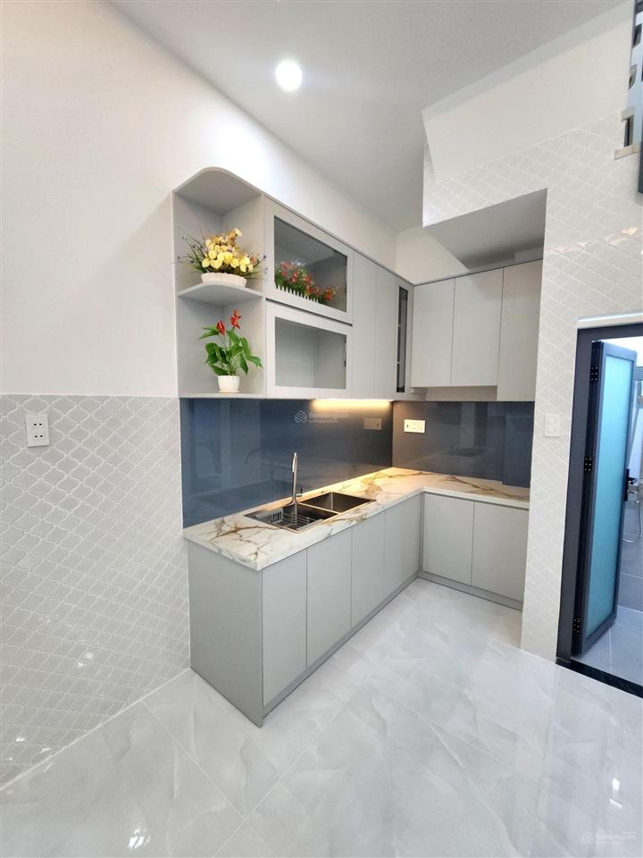 Bán nhà đường chiến lược sát tỉnh lộ 10 bình tân  3 phòng ngủ có phòng trệt dt 50m2 giá 5.3 tỷ