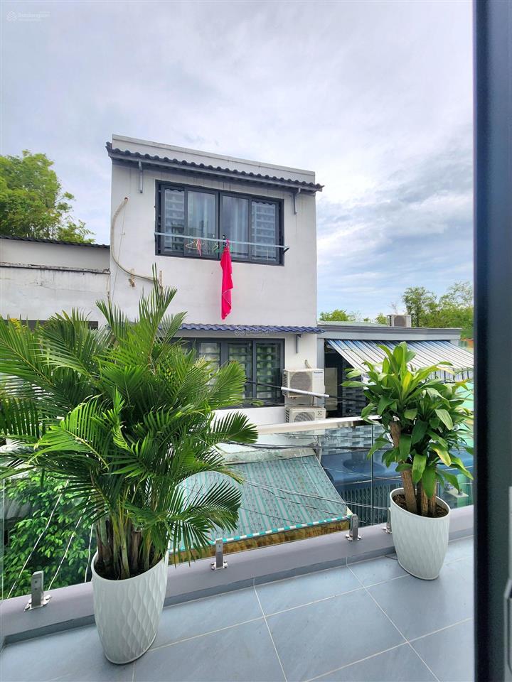 Bán nhà đường chiến lược sát tỉnh lộ 10 bình tân  3 phòng ngủ có phòng trệt dt 50m2 giá 5.3 tỷ