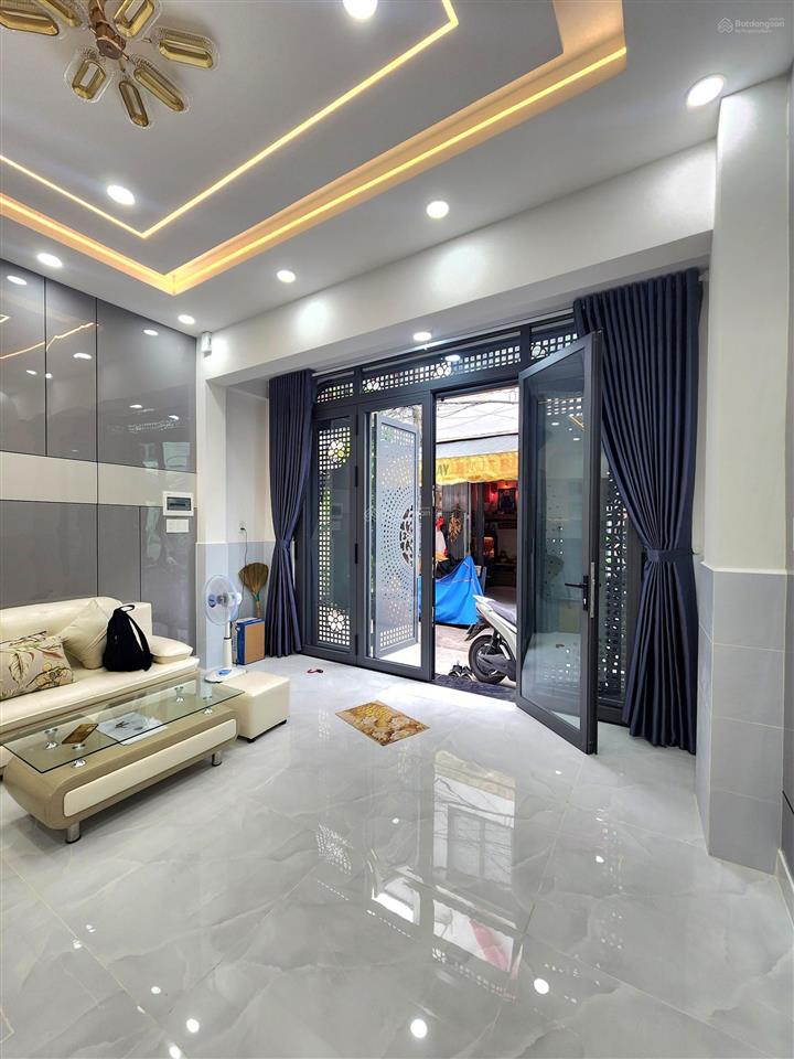 Bán nhà đường chiến lược sát tỉnh lộ 10 bình tân  3 phòng ngủ có phòng trệt dt 50m2 giá 5.3 tỷ