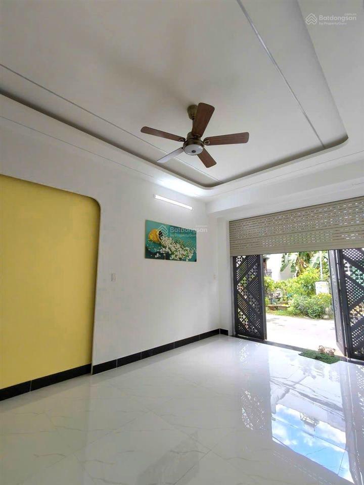 Bán nhà cách mặt tiền nguyễn thị tú, lê trọng tấn vài trăm mét  2 tầng 70m2 mới tinh giá 4.2 tỷ