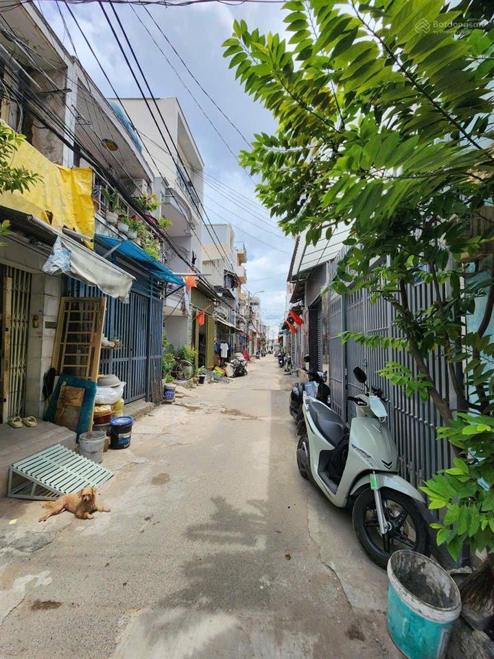 Nhà gần khu dân cư tên lửa, sát aeon bình tân. dt 4x12