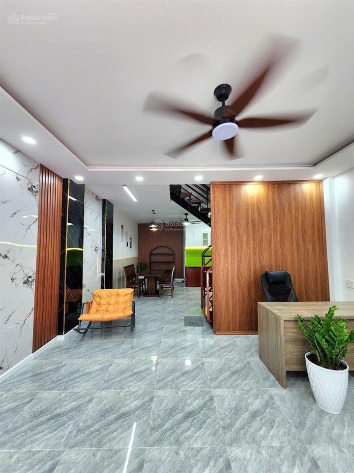 Nhà mới đẹp xinh  hẻm xe tải 8m bon bon  nhà 2 tầng đẹp kiên cố