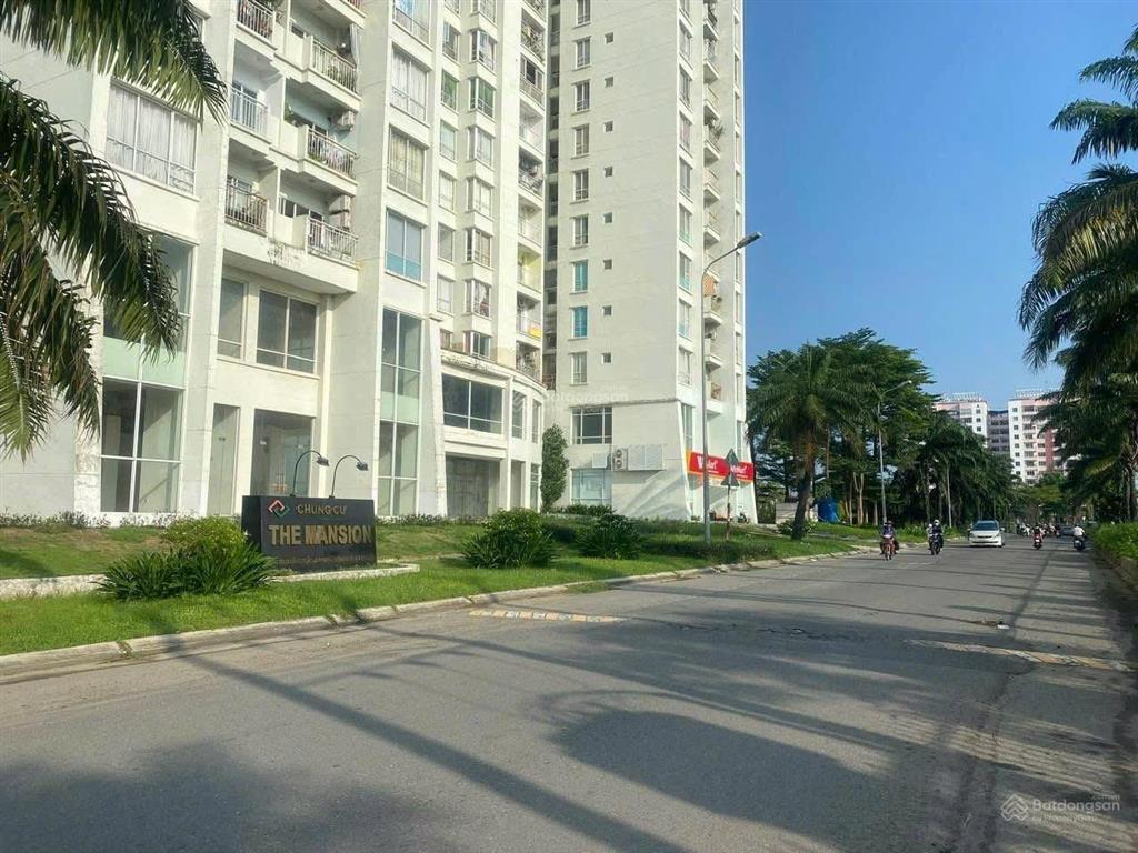 Muốn ở căn thoáng, sáng, có ban công rộng? căn này tại the mansion dành cho bạn!