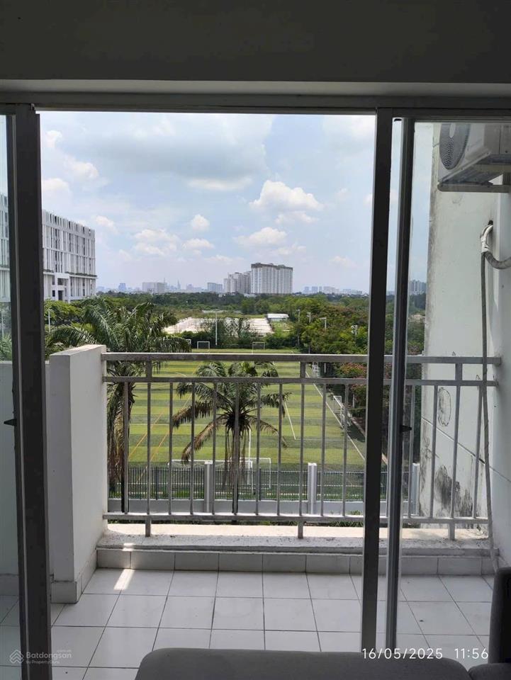 Muốn ở căn thoáng, sáng, có ban công rộng? căn này tại the mansion dành cho bạn!