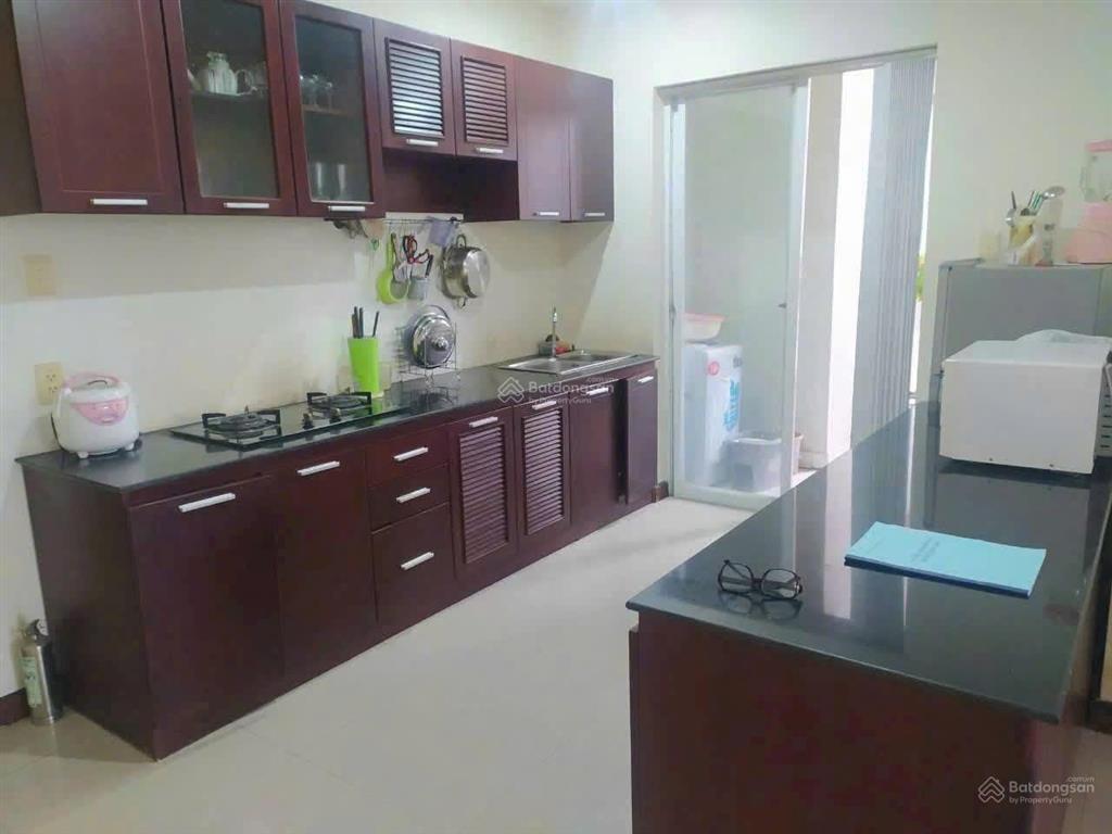 Muốn ở căn thoáng, sáng, có ban công rộng? căn này tại the mansion dành cho bạn!