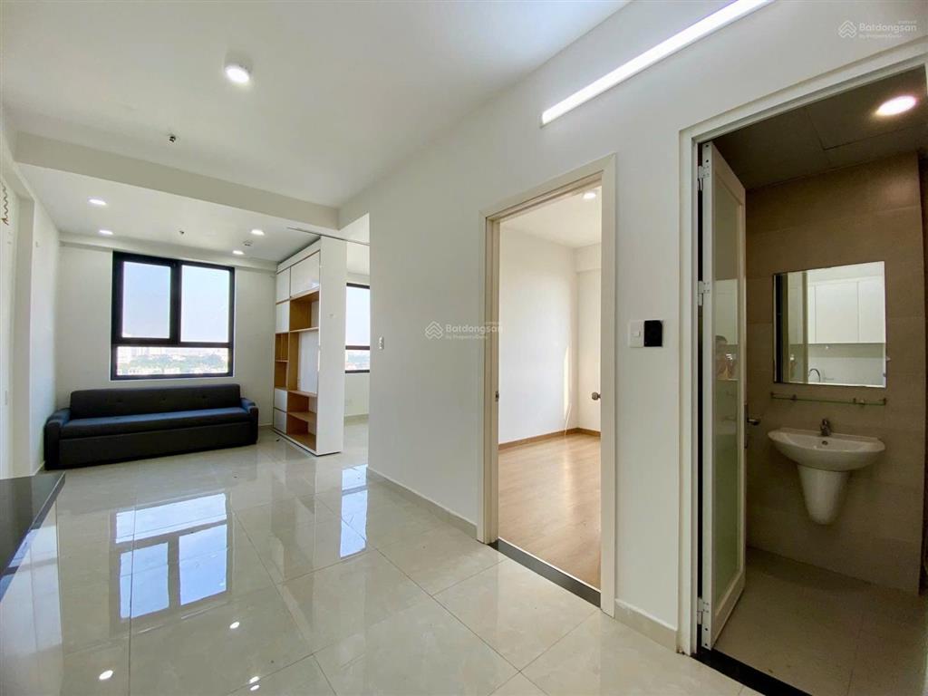 Căn hộ giá rẻ dưới 2tỷ saigon intela ( đang làm sổ đến tầng 6)  nol xem nhà 24/7