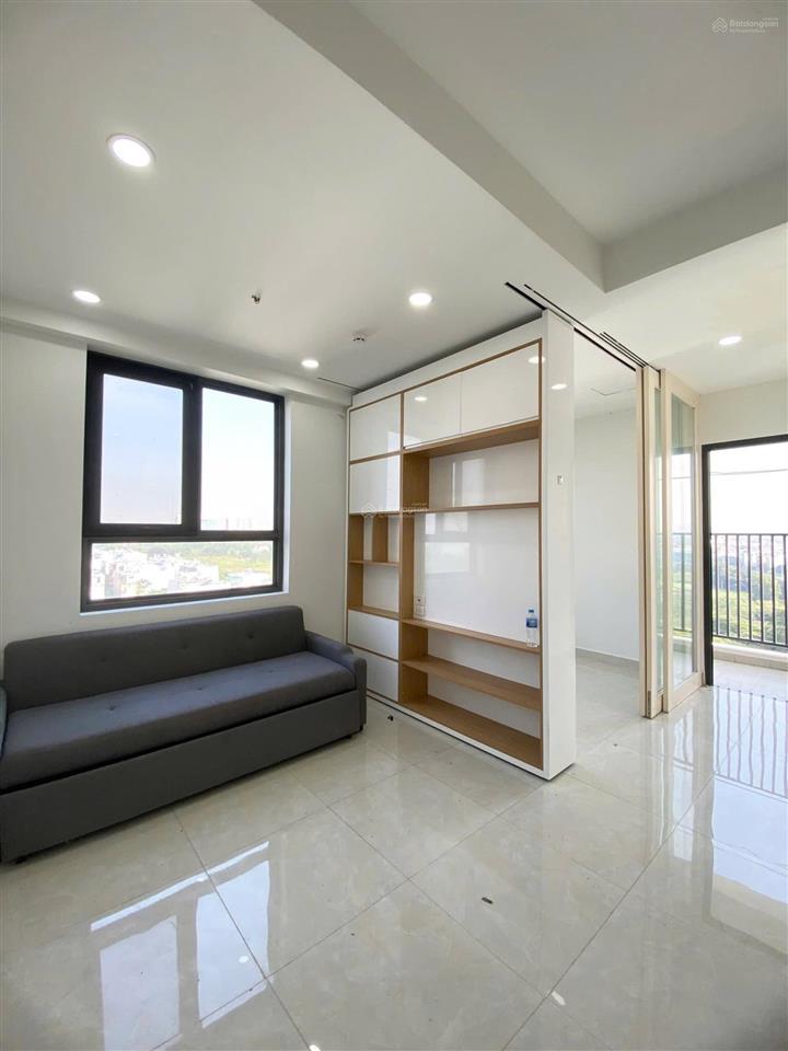 Căn hộ giá rẻ dưới 2tỷ saigon intela ( đang làm sổ đến tầng 6)  nol xem nhà 24/7