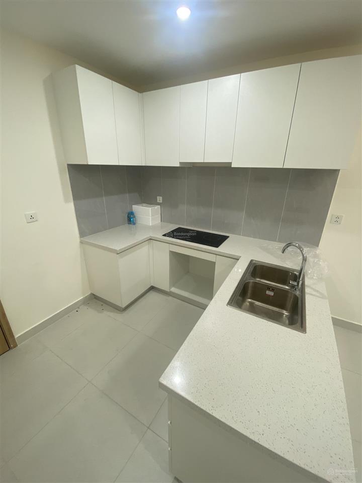 Cho thuê căn 2pn 2wc căn hộ aurora nội thất cơ bản
