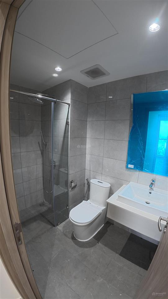 Cho thuê căn hộ daqua 2pn 2wc cơ bản 13.5tr