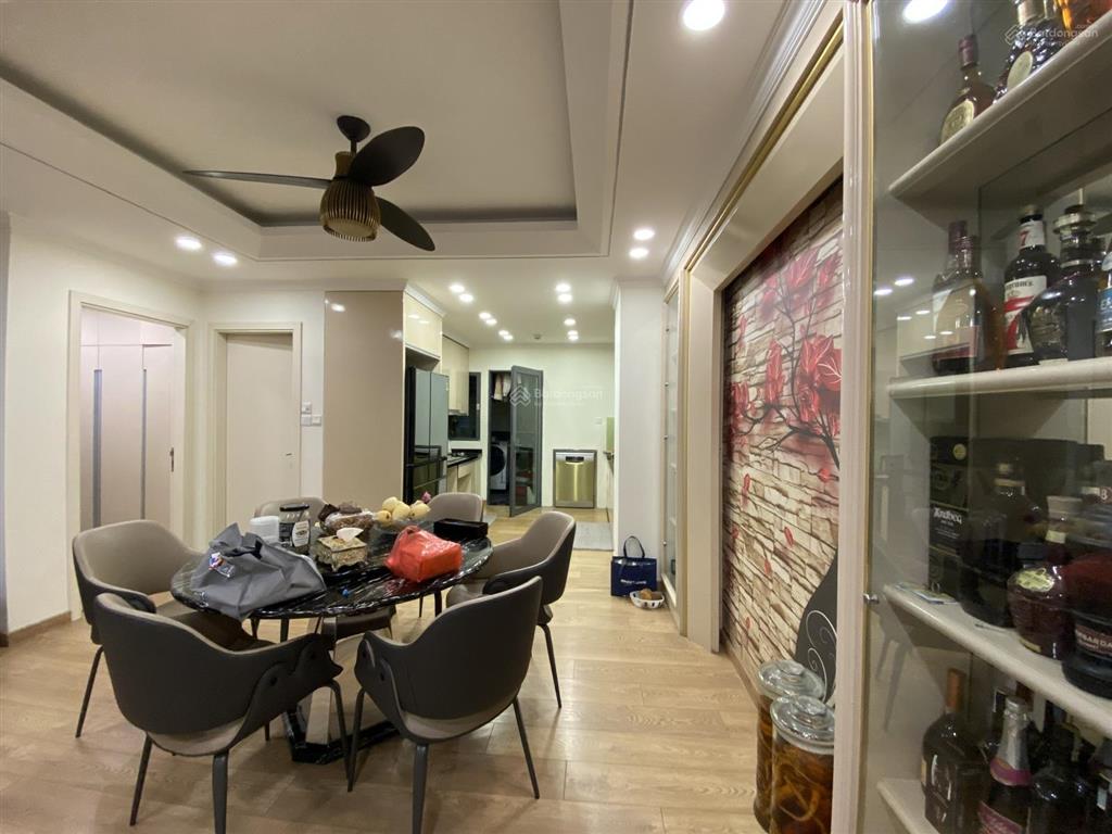 Duplex hiếm tại mulberry lane căn 3 ngủ rộng 187m2 cực đẹp + đã full đồ tầng trung giá trao đổi