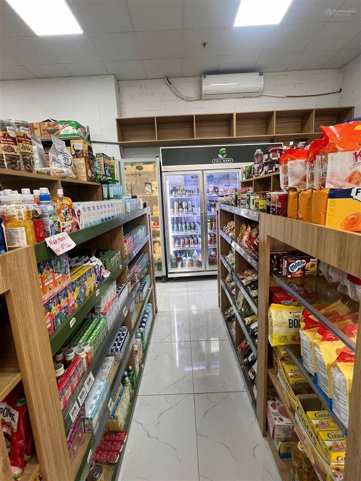 Cho thuê nhà mặt phố khâm thiên dt 210 m2 x 2 tầng, mt 5,5m, vị trí đẹp, khu đông dân cư.