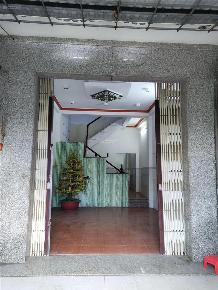 Bán nhà riêng diện tích 4x16 m, 1 trệt, 2 lầu tại khu dân cư chợ nhựt chánh, bến lức, long an