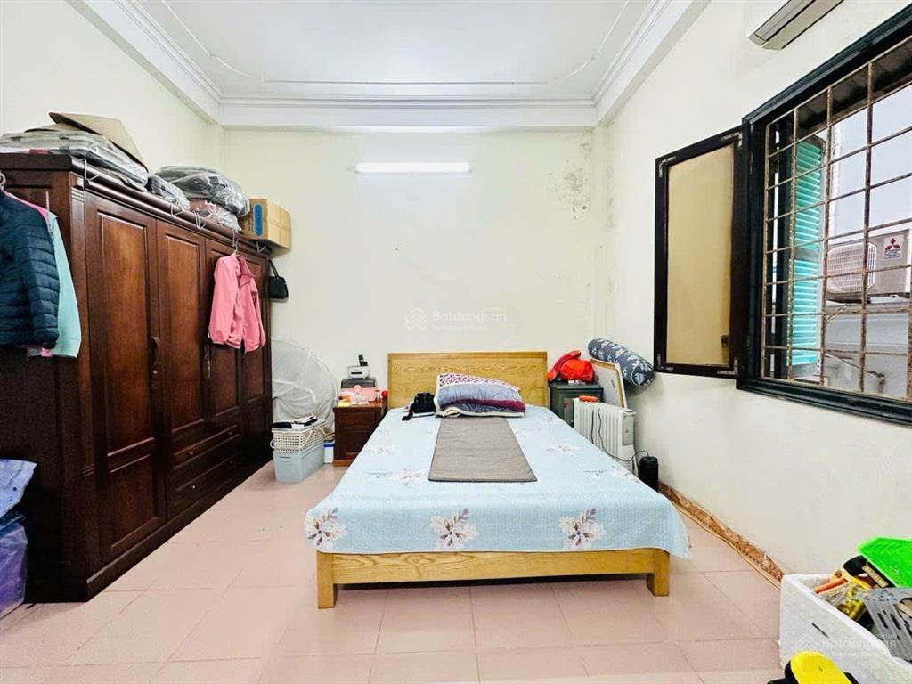 Cần bán nhà nguyễn chí thanh69m*5 tầng*mặt tiền 6mô tô đỗ cửangõ thông kinh doanhnhỉnh 33 tỷ