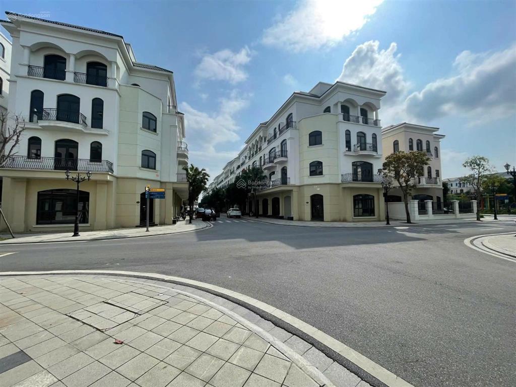 Bán gấp liền kề 64m2 vinhomes ocean park 2 hoàn thiện 5 tầng  nhỉnh 9 tỷ