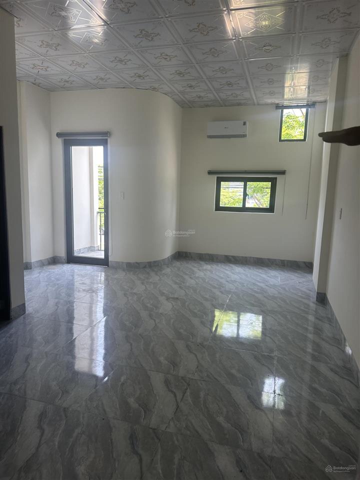 Bán toà căn hộ 10 phòng đường diên hồng mới 100%