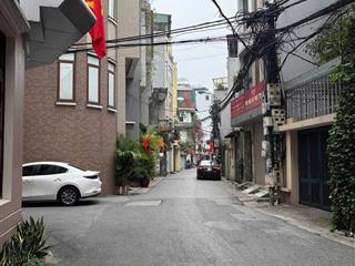 Mặt phố yên lạc  hai bà trưng | 28 tỷ 52m lô góc, 2 mặt thoáng,tòa nhà 7 tầng thang máy