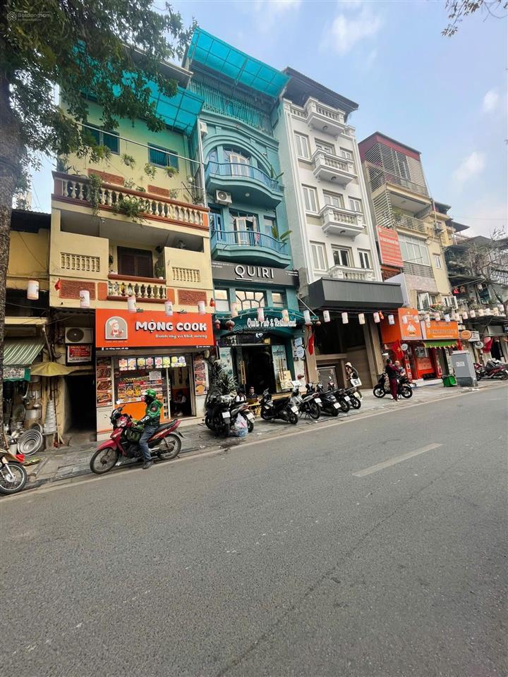 Mặt phố hàng lược  4 tầng 33 tỷ  vỉa hè rộng, kinh doanh đỉnh. trung tâm phố cổ