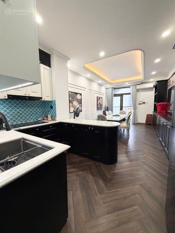 Vương thừa vũ  thang máy nhập khẩu, nội thất indochine dòng tiền 21tr/tháng, phân lô oto