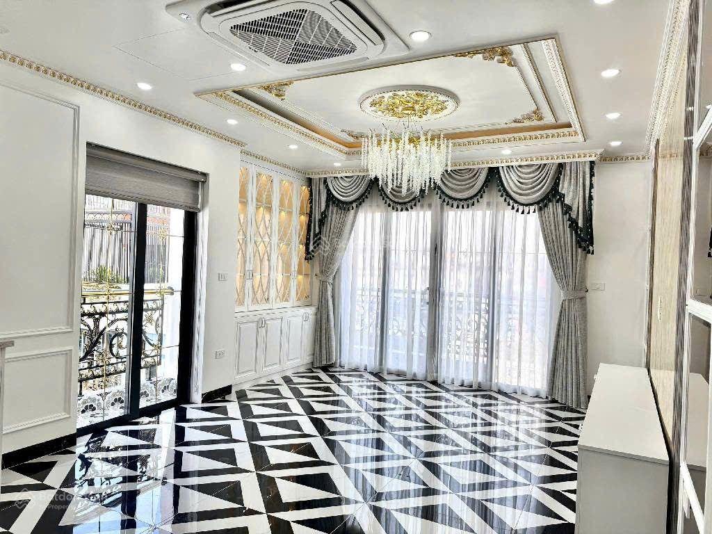26 tỷ  lô góc, mặt phố yên lạc  7 tầng thang máy full nội thất xịn, trung tâm hai bà trưng