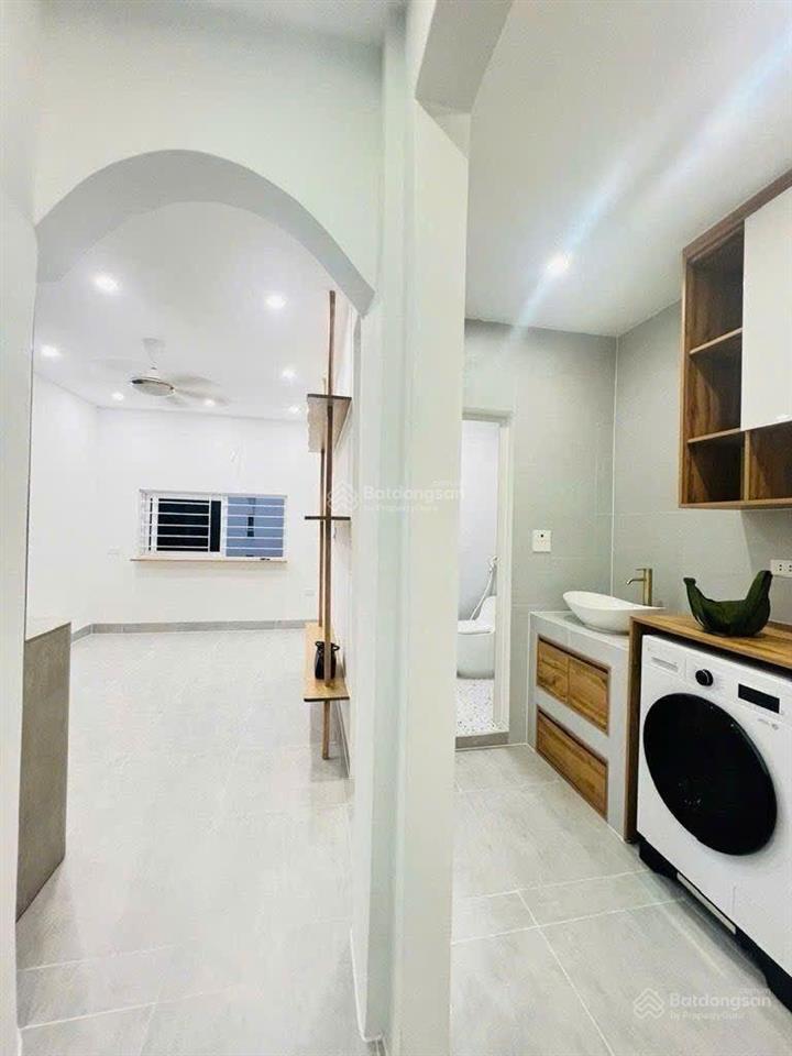 5,95 tỷ  sát chợ hàng da  vài bước ra hồ gươm  dòng tiền homestay cực đỉnh
