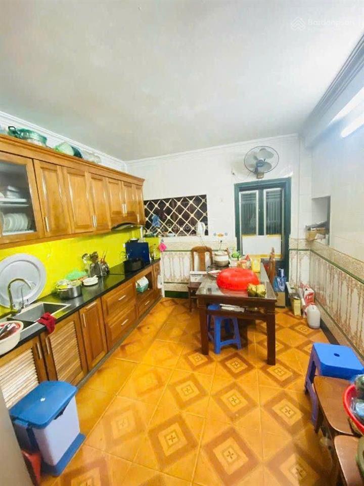 18 tỷ nhà 4 tầng  tô vĩnh diện  lô góc ô tô 7 chỗ vào nhà  chủ nhà bộ đội về hưu thiện chí