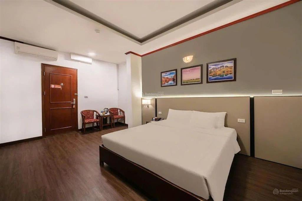 38 tỷ  đặng thái thân, gần nhà hát lớn  65m  6 tầng thang máy  10 phòng ngủ  dòng tiền 90tr/th