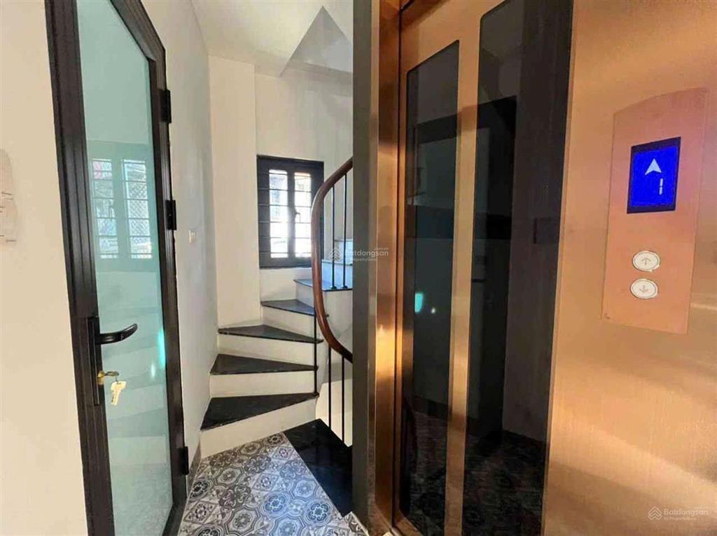 10,3 tỷ  5 tầng thang máy  gara ôtô  gần phố võ thị sáu kết nối thanh nhàn  dòng tiền