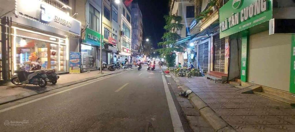 9,5 tỷ  mặt phố hòe nhai  3 ngủ  150m2. ở hoặc cho thuê homestay, sát hoàn kiếm