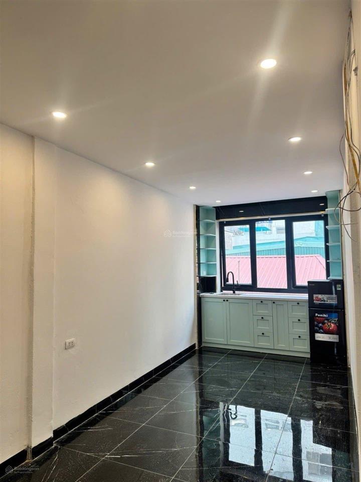 6 tỷ  phố cửa bắc  phố cổ | 24m | 5 tầng | 2 mặt tiền trước sau | gần phan đình phùng.