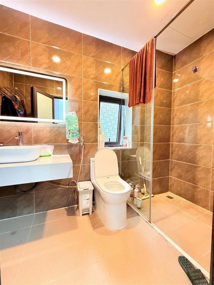 9,8 tỷ  hòe nhai  view phố  120m2  3 ngủ, nhà tầng 2,3,4, ở hoặc khai thác homestay dòng tiền