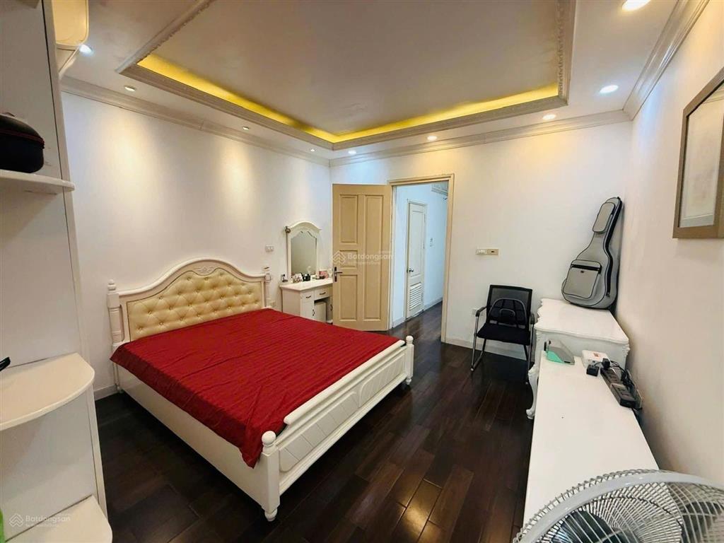 13 tỷ  thái hà  60m  4 tầng ô tô đỗ cửa  4 ngủ  nhà dân xây chắc chắc  2 mặt thoáng