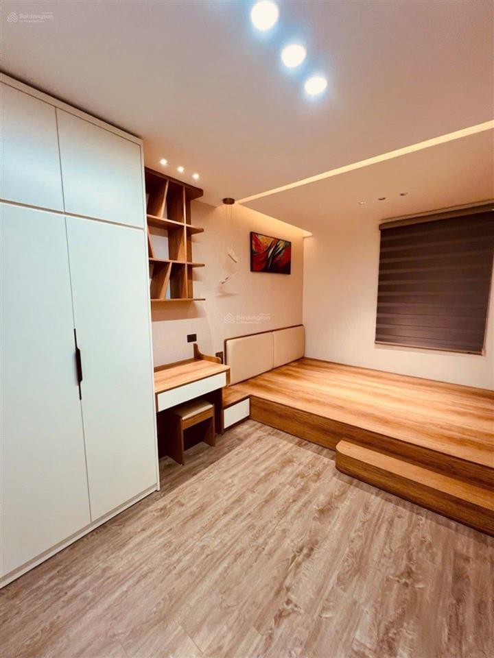 7 tỷ  trần khát chân  phố huế  6 tầng thang máy  3 ngủ  gần phố