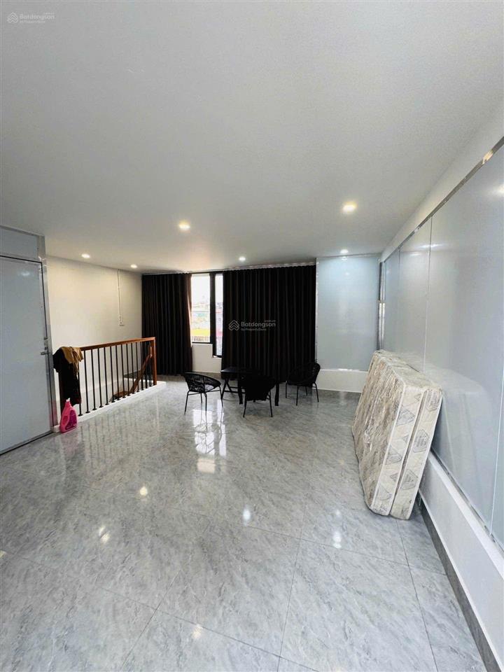 Hơn 7 tỷ nguyễn công trứ  32m 5 tầngnhà đẹp  15m ra phố  ngõ thông gần hoàn kiếm