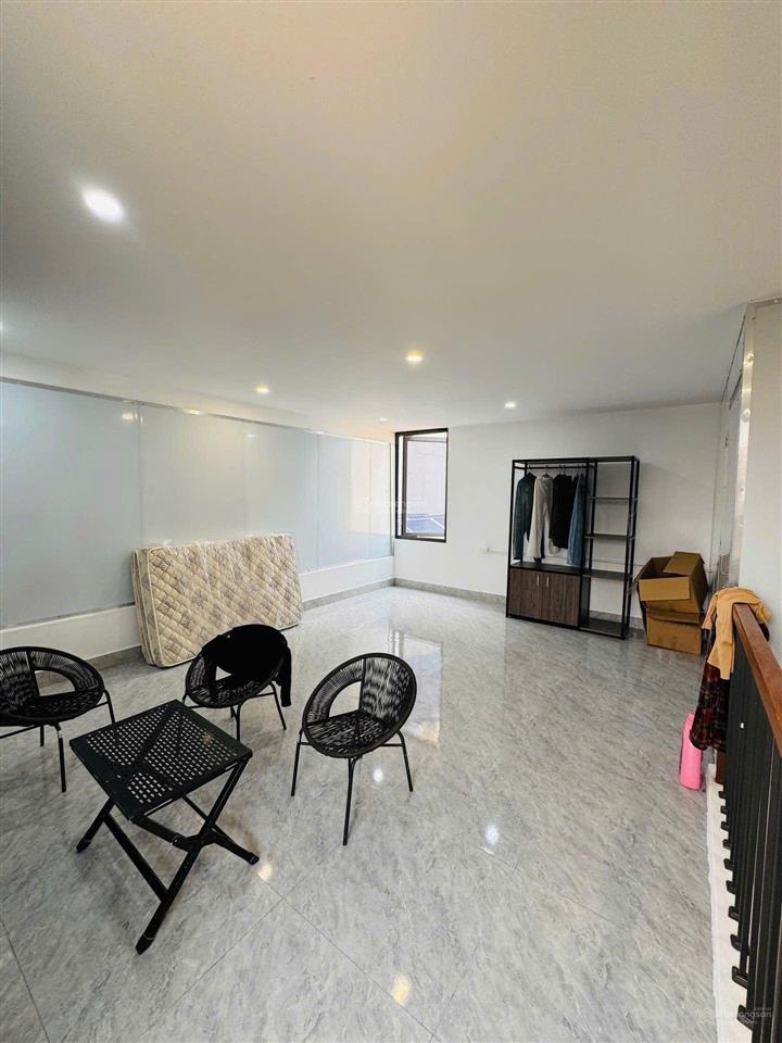 Hơn 7 tỷ nguyễn công trứ  32m 5 tầngnhà đẹp  15m ra phố  ngõ thông gần hoàn kiếm