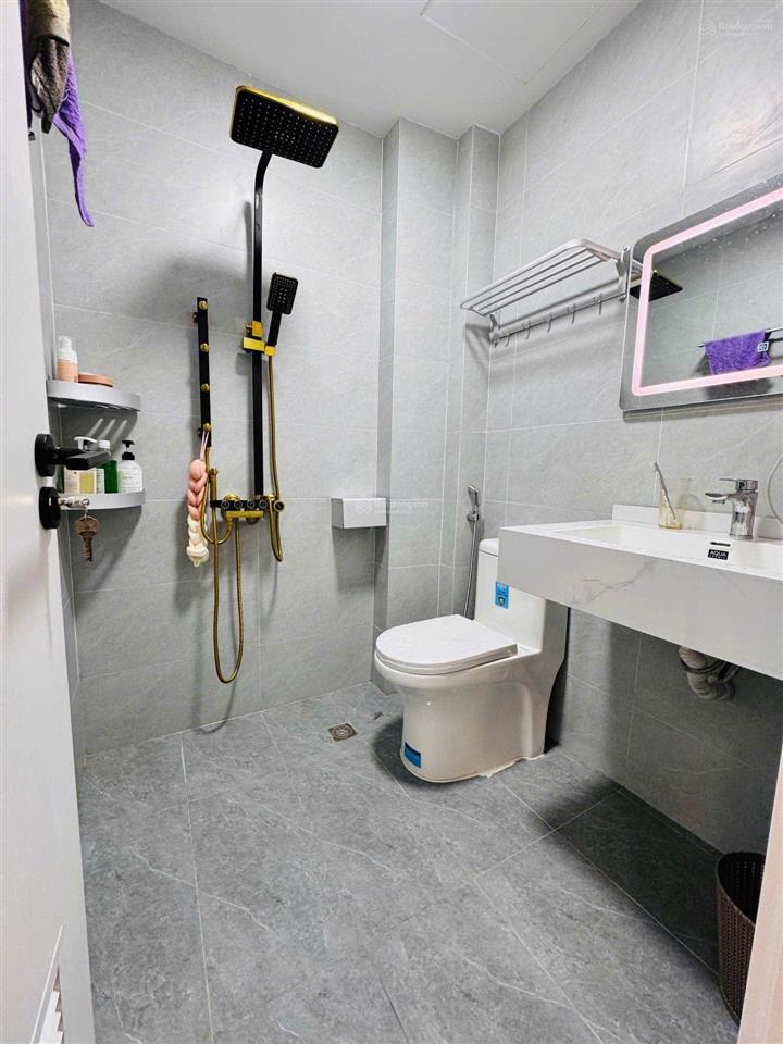Hơn 7 tỷ nguyễn công trứ  32m 5 tầngnhà đẹp  15m ra phố  ngõ thông gần hoàn kiếm