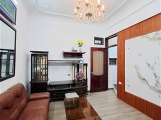 6,6 tỷ  bạch mai  36m  5 tầng, 6 ngủ, nhà đẹp, ở ngay  nhà đại gia đình 3 thế hệ, gần phố huế
