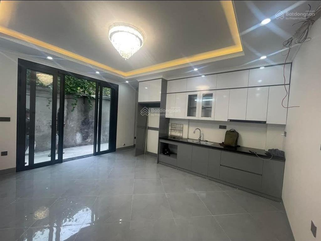 Chính chủ bán nhà ngõ 38 yên lãng  thái hà 39m2x6 tầng, mt 7m, giá 12.8tỷ