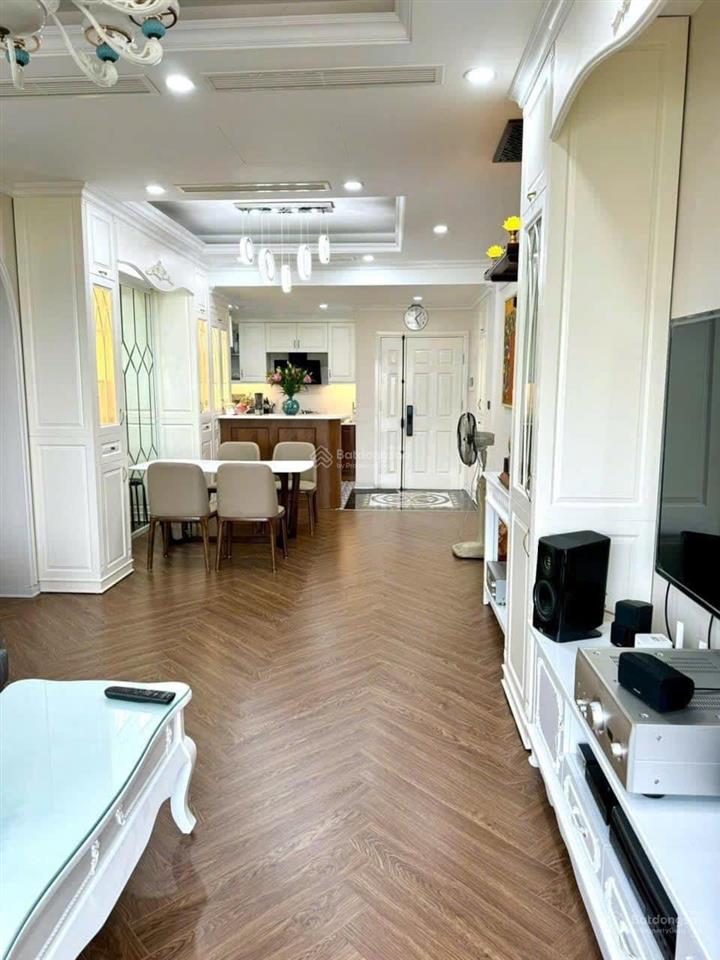 Em đang có quỹ căn 2pn,3pn, 4pn chung cư xuân phương quốc hội , sẵn sổ , giá hơn 7 tỷ đến 9.4 tỷ