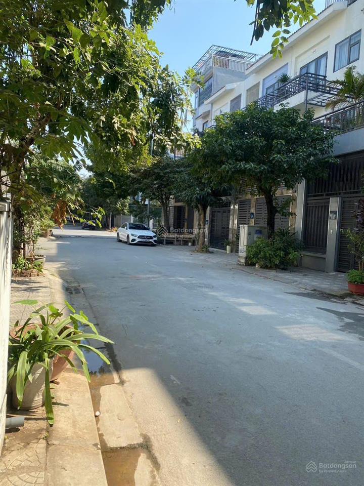 Chính chủ cho thuê nhà dự án foresa xuân phươngtasco 82.5m2,4 tầng full nội thất liền tường,giá tốt