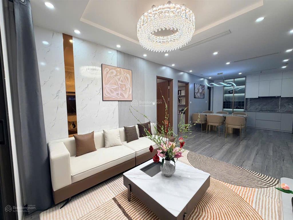 Giá 11tr/tháng,cho thuê căn 2pn,3pndt từ 66m2 đến 130m2 vào ở luôn chung cư golden filed  mỹ đình