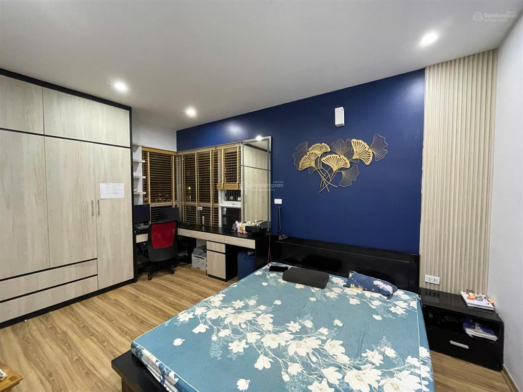 Cho thuê gấp căn 3pn2vs căn góc full đồ vào ở được luôn. giá 16tr/tháng.  0912 700 ***