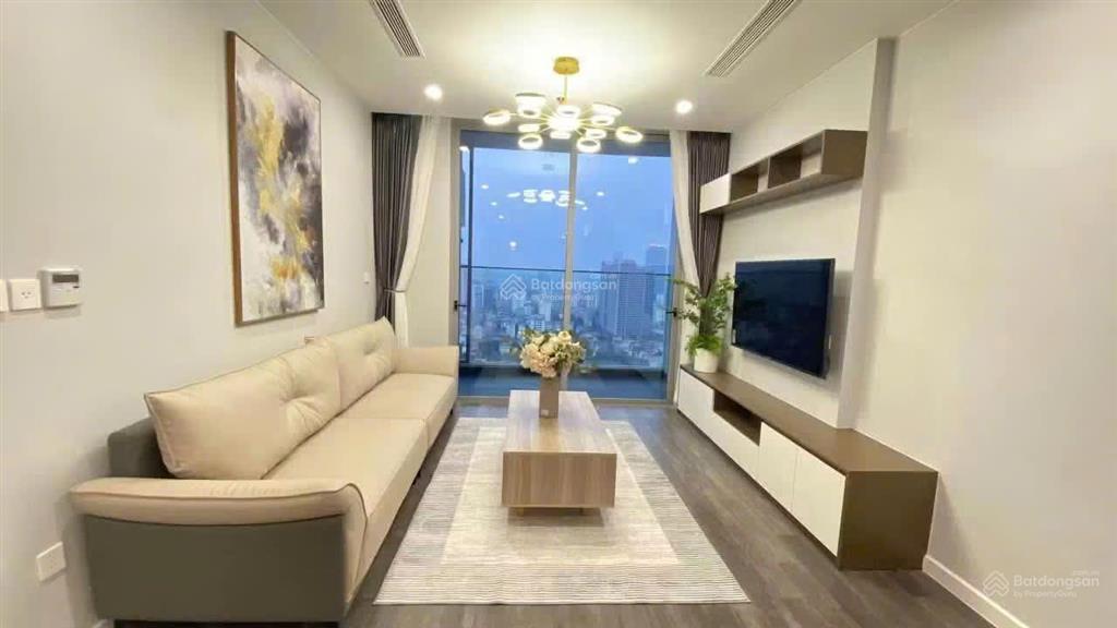 Giá 16tr/tháng cần cho thuê gấp căn 3pn2vs, vào ở được luôn chung cư paragon cầu giấy. 0912 700 ***