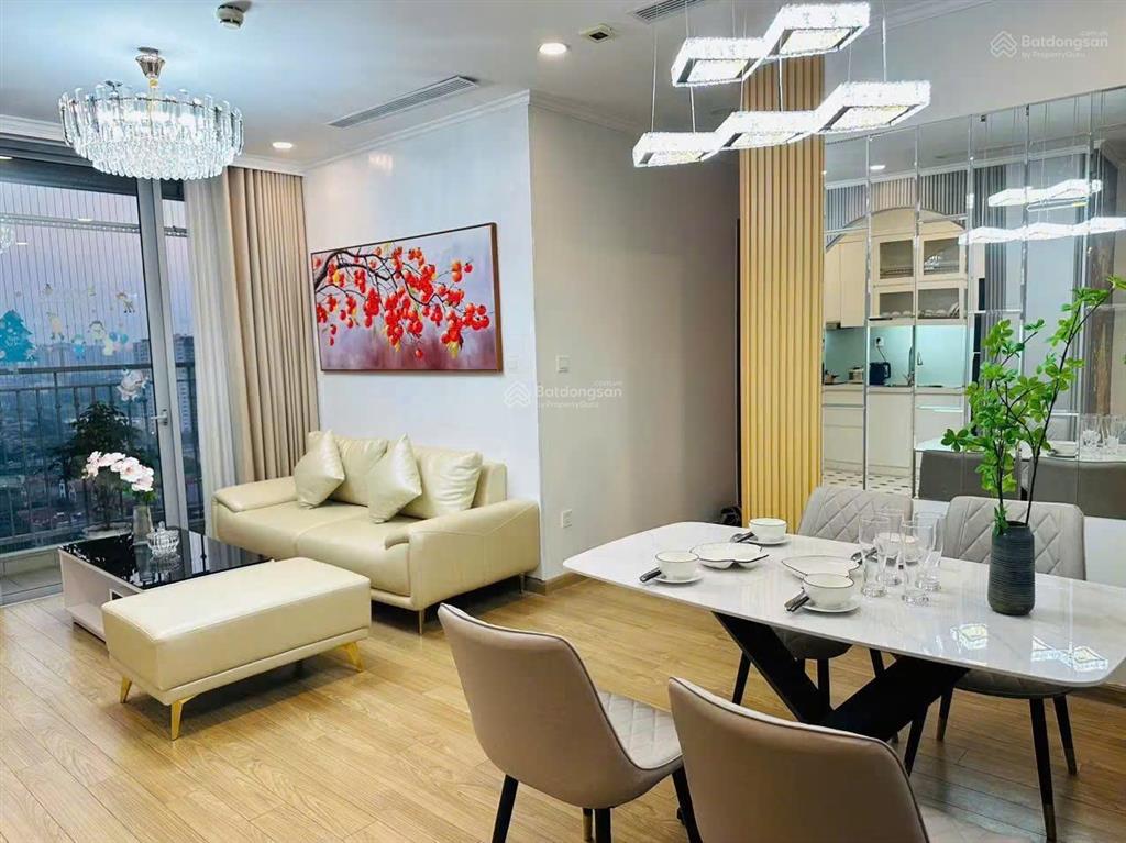 Giá 16tr/tháng cần cho thuê gấp căn 3pn2vs, vào ở được luôn chung cư paragon cầu giấy. 0912 700 ***